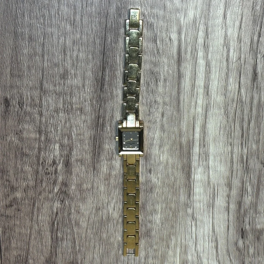 Anne Klein‎ Women's Gold Tone Square Face Quartz Watch Base Metal Bezel